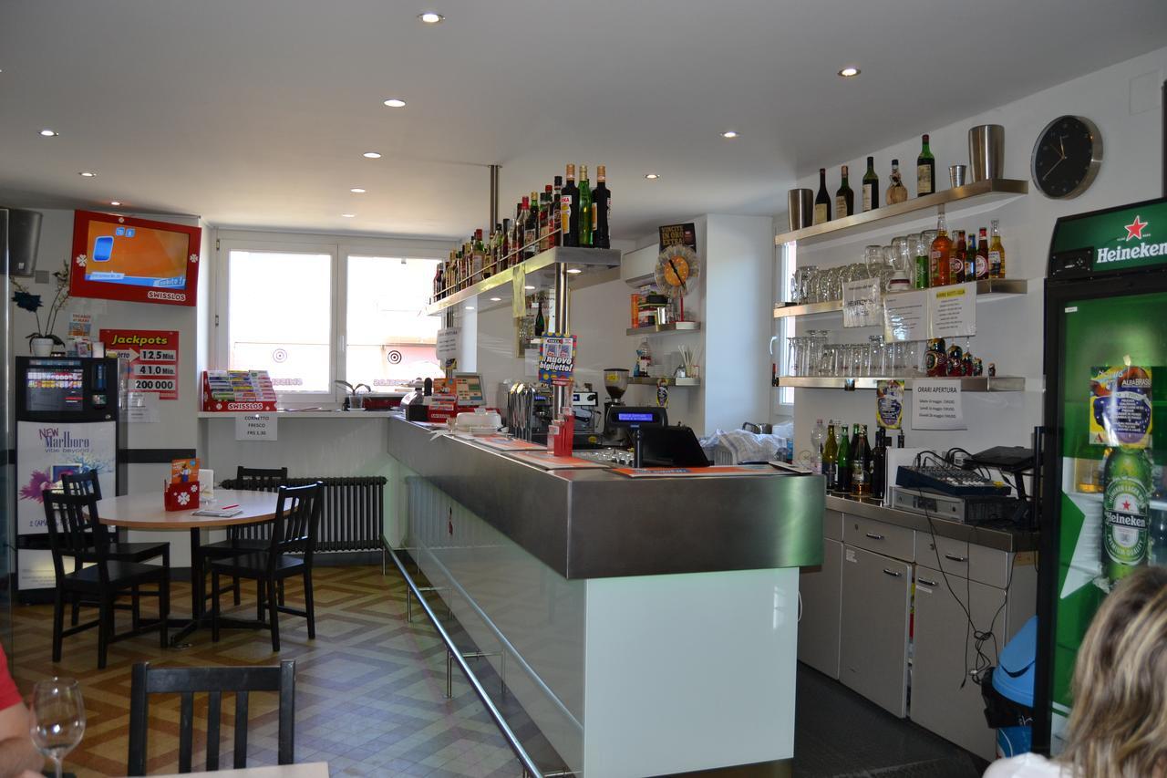 Osteria Centrale Cadenazzo Exterior photo